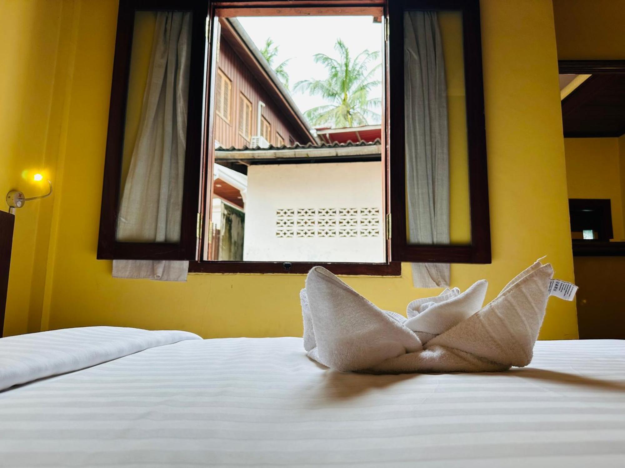 Villa Phonethip Mekong Riverside Luang Prabang Bagian luar foto
