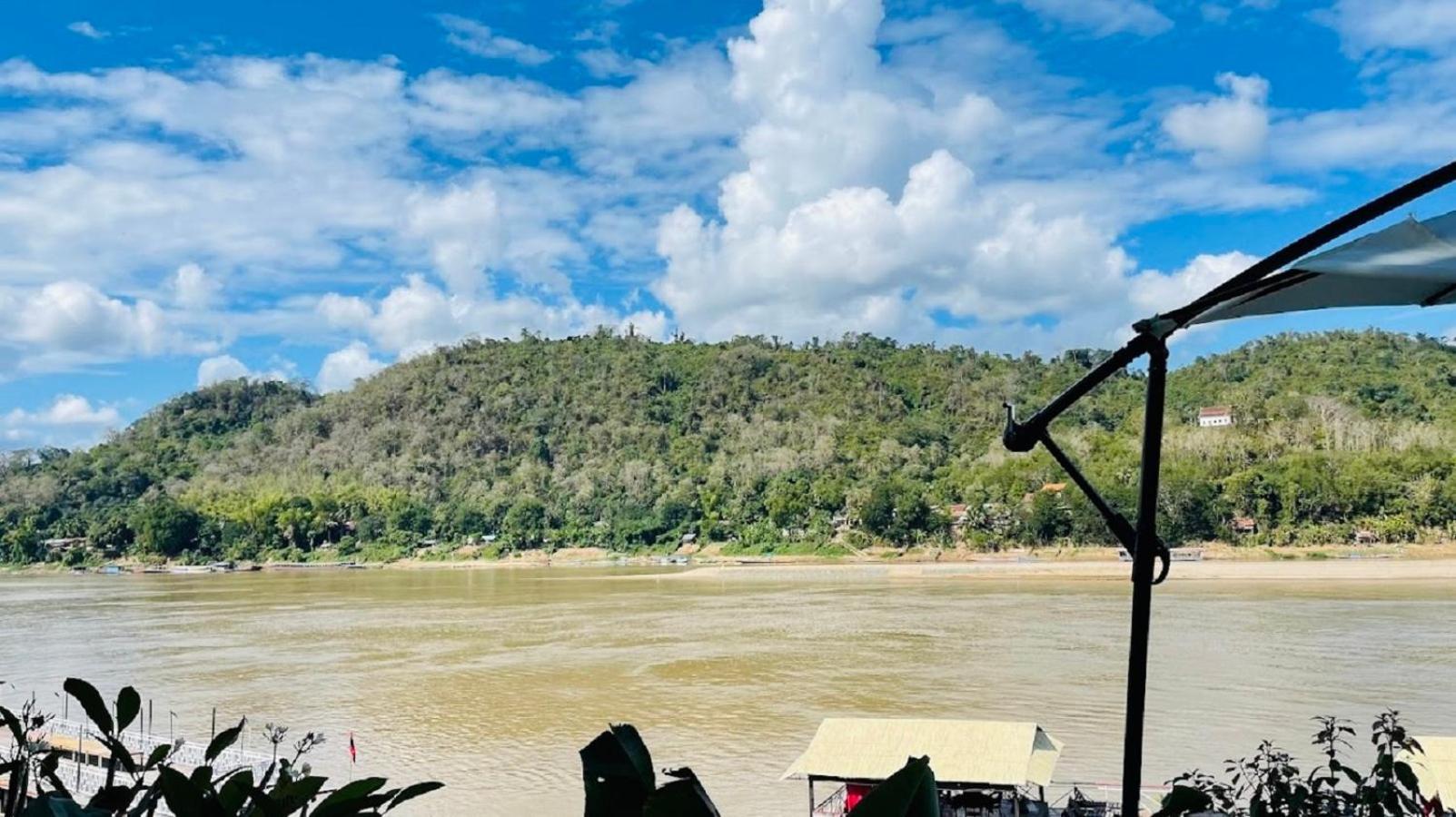Villa Phonethip Mekong Riverside Luang Prabang Bagian luar foto