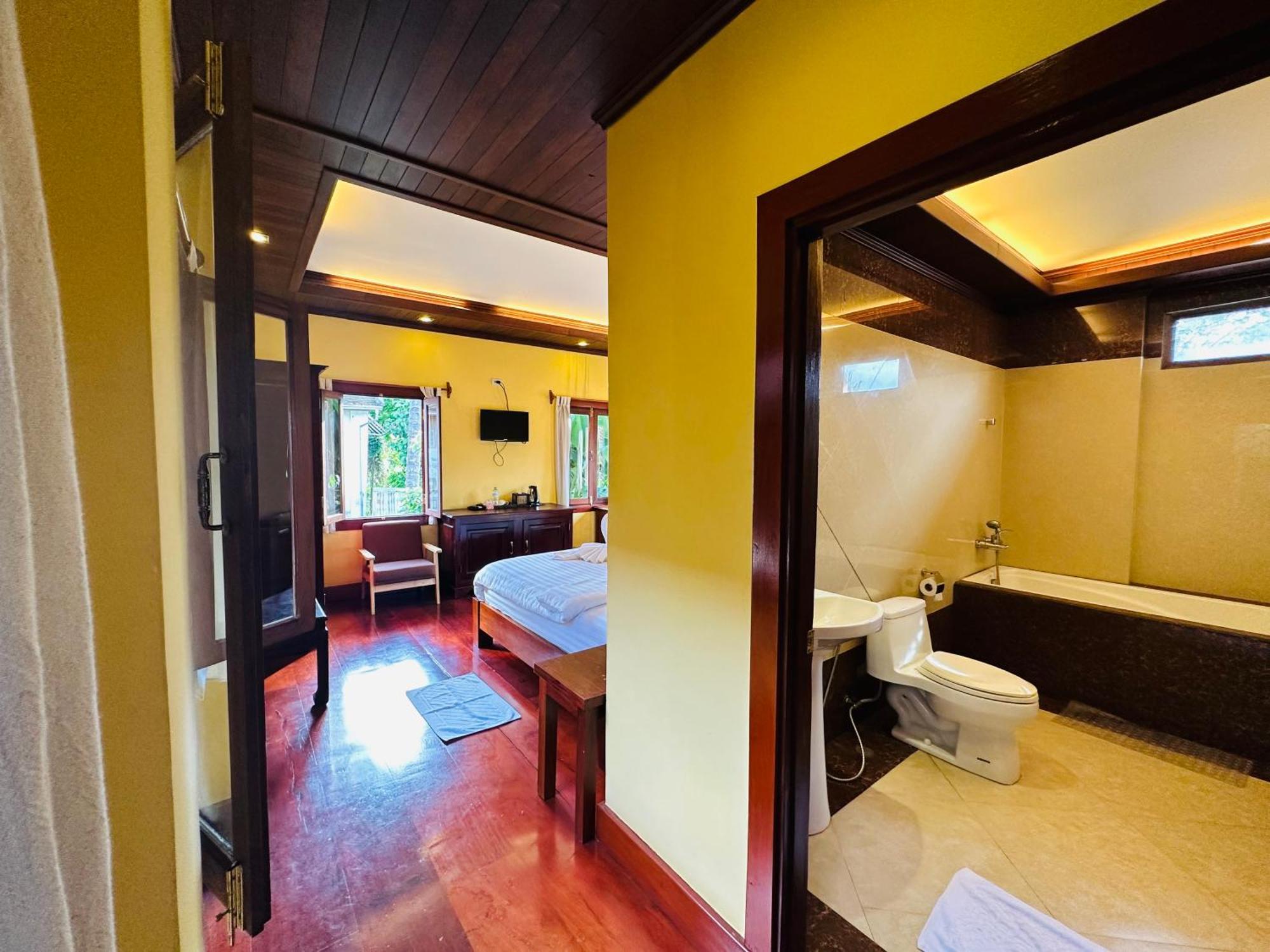 Villa Phonethip Mekong Riverside Luang Prabang Bagian luar foto